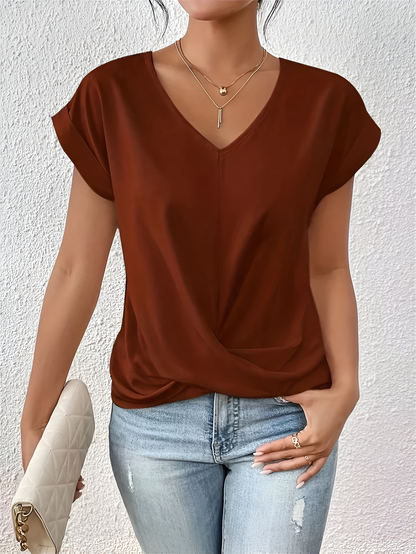 Ivy – Casual T-Shirt with Subtle V-Neck